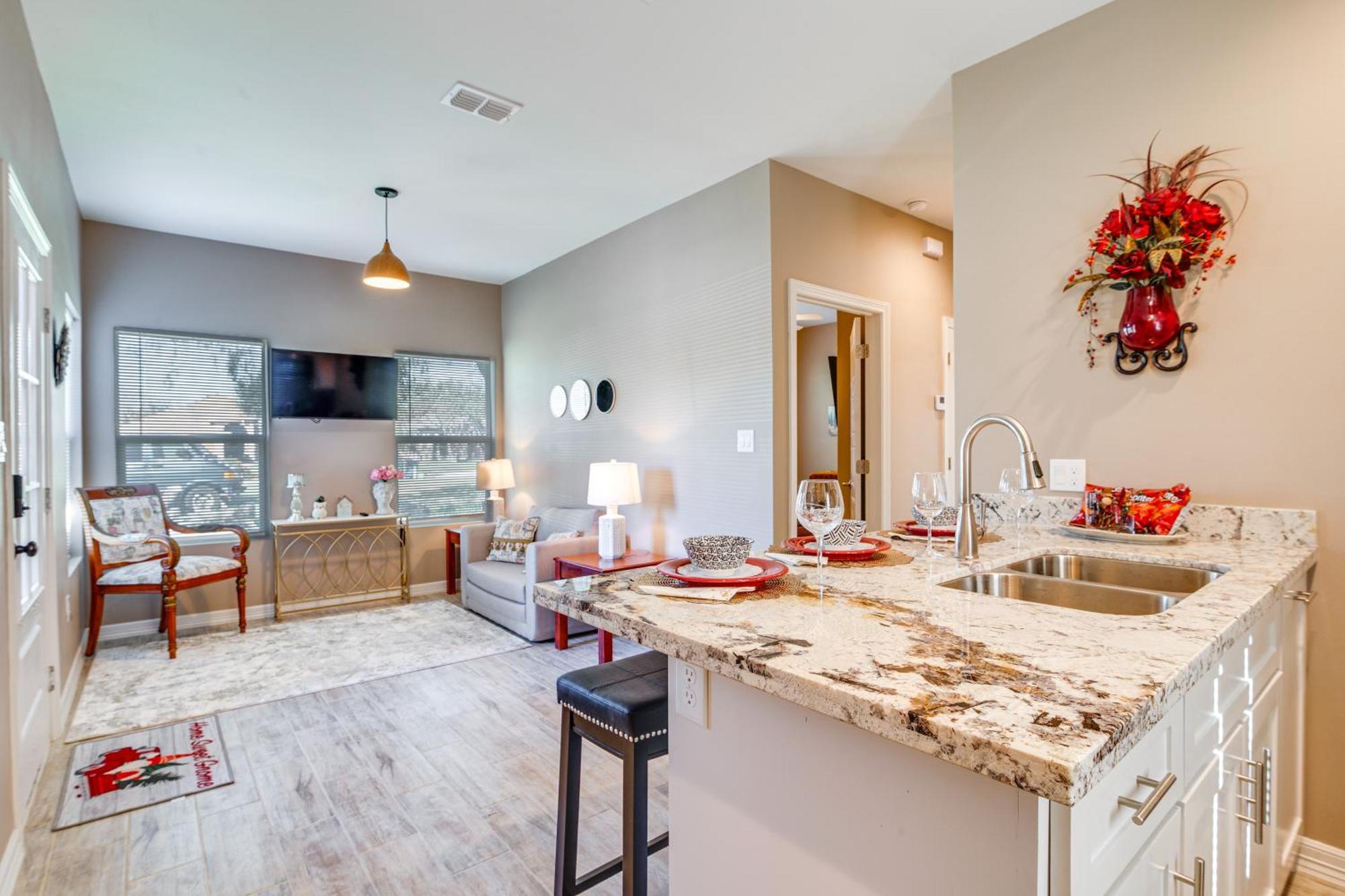 Pet-Friendly Brownsville Apartment With Yard! Buitenkant foto